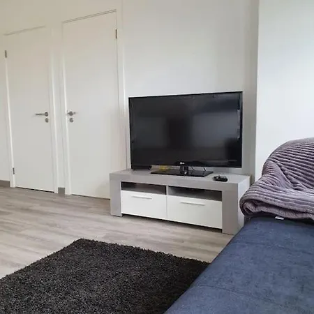 Flott Sentrumsnaer Med Egen Parkering Apartman *